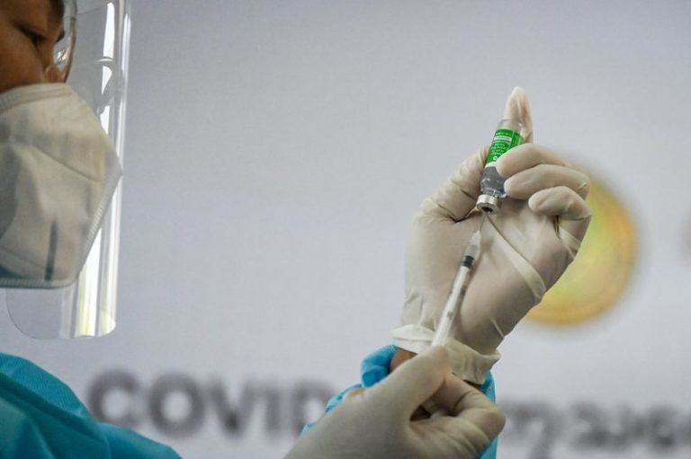 België geeft AstraZeneca-vaccin voorlopig niet aan 55-plussers: “Op korte termijn geen moeilijkheden voor vaccinatiecampagne”