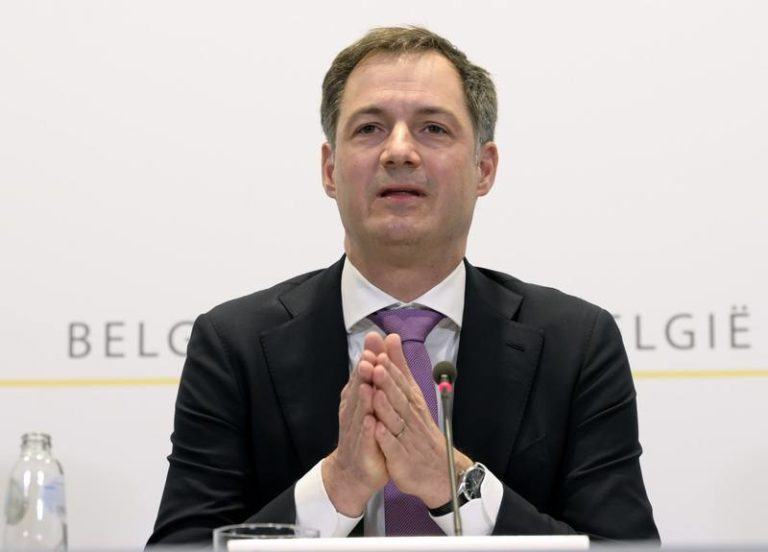 De Croo gaat op de rem staan: “Grote versoepelingen pas beheersbaar vanaf mei”