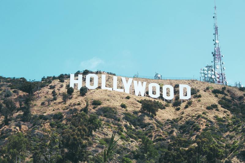 Vandalen geven Hollywood Sign opvallende aanpassing om ‘aandacht te vragen voor borstkanker’
