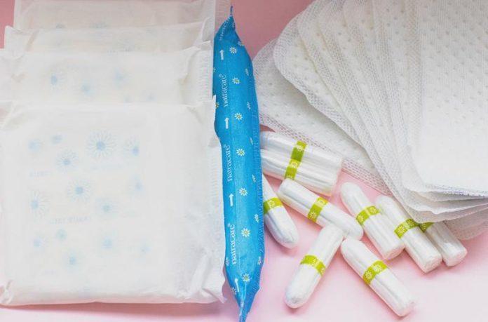 Gratis tampons voor alle Franse studenten