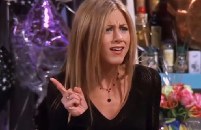 OMG! Was deze zenuwtrek van Jennifer Aniston in ‘Friends’ je al opgevallen? (video)