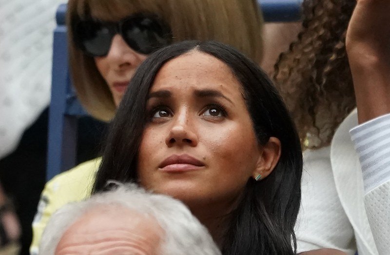Meghan Markle “bedroefd” over nieuwe beschuldigingen: “Ze is er zelf slachtoffer van geweest”