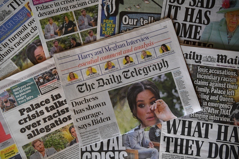 Crisisoverleg in Buckingham Palace: “Ze kunnen niet langer zwijgen”