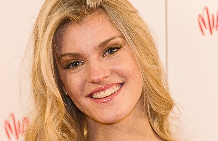 WOW! Deze outfit van Emma Bale is letterlijk om van te duizelen (foto)