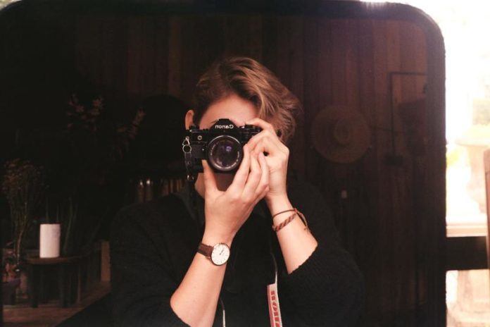 LIFEHACK. Zo maak je de perfecte spiegelselfie