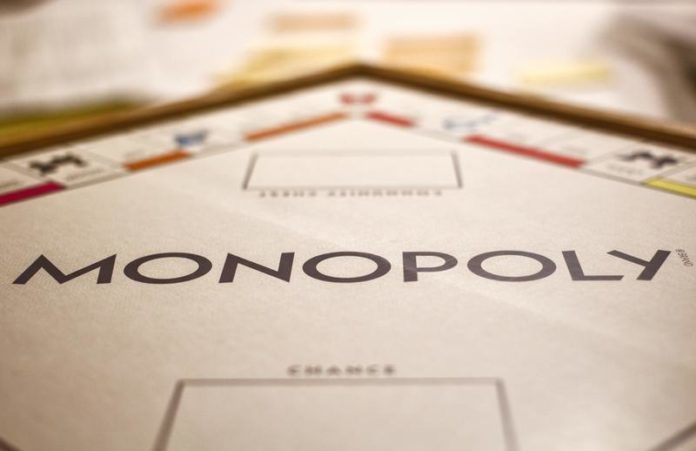 BIZAR. Monopoly lanceert verkiezingen voor nieuwe Algemeen Fonds-kaarten