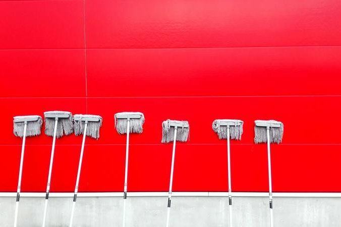 LIFEHACK. Dit bizarre product is wat je nodig hebt om je huis te doen blinken