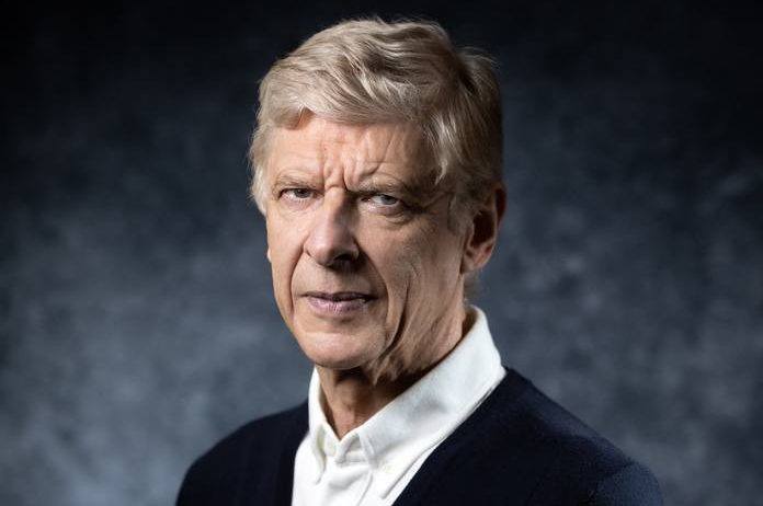 Oud-trainer Arsène Wenger komt met DIT opmerkelijk voorstel om werk van lijnrechters op WK te vergemakkelijken