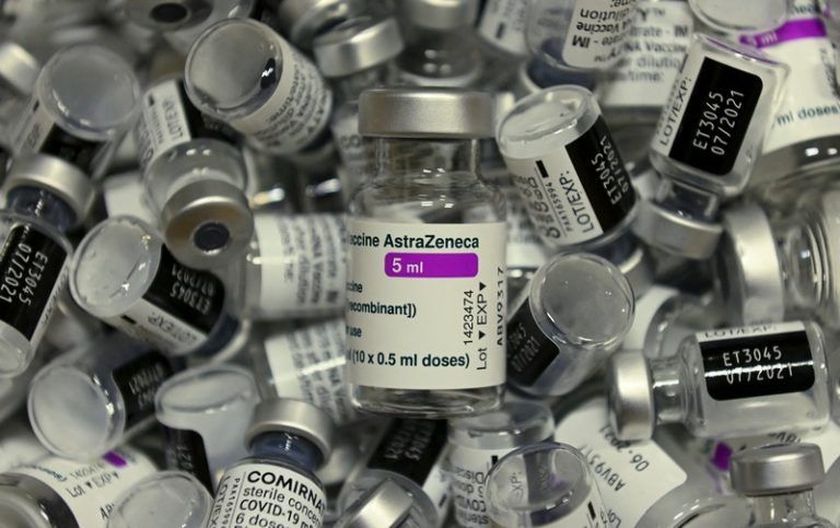 “Onzuiverheden in productieproces mogelijke oorzaak ernstige bijwerkingen AstraZeneca”