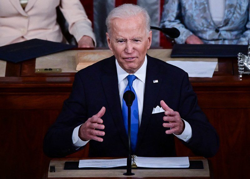 Biden roemt “herboren Amerika” in eerste toespraak in Congres