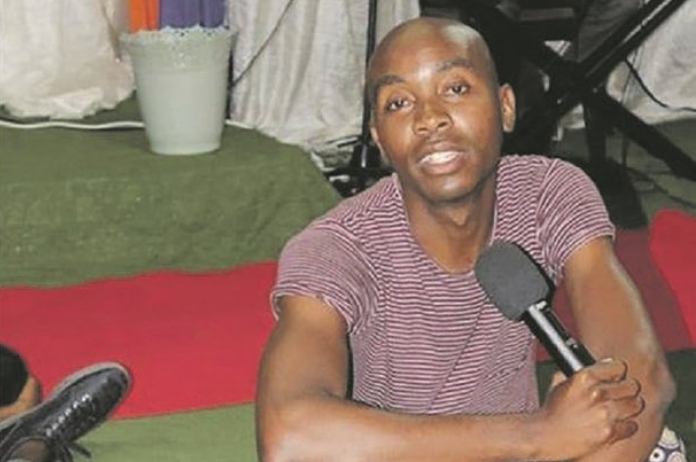 BIZAR. Zuid-Afrikaanse pastoor laat scheten op hoofd van gelovigen “om ze te genezen”