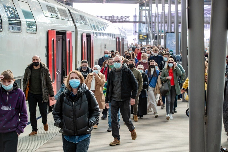NMBS raadt treinrit naar kust dit weekend af: “Kies voor rustigere bestemming”