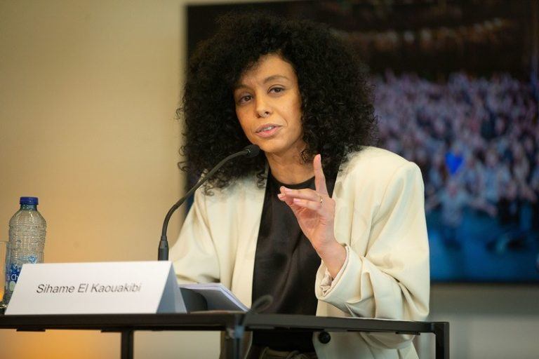 Sihame El Kaouakibi stapt zelf op bij Open Vld, maar blijft wel Vlaams Parlementslid