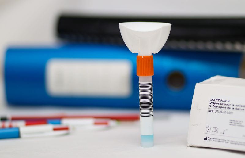 Goed nieuws: ook na negatieve speekseltest houdt Vlaming zich aan coronaregels