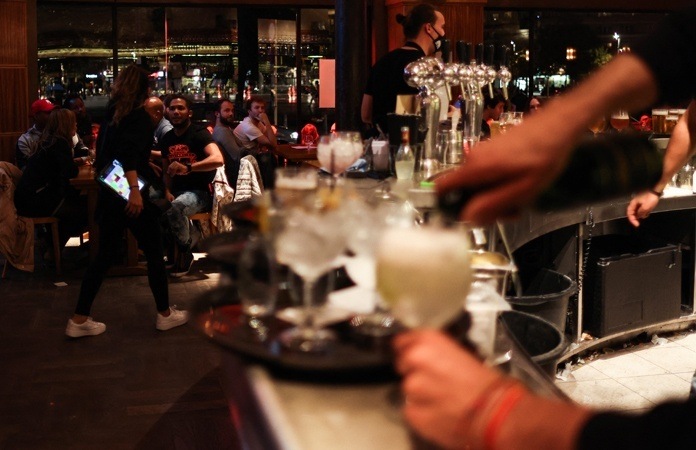 Gaat DAN pas de horeca weer volledig open?