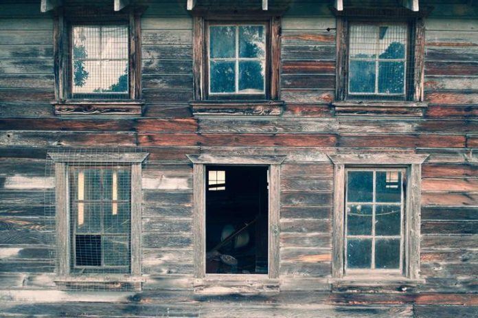 GRUWELIJK. Noorse man ligt negen jaar dood in zijn appartement en niemand mist hem