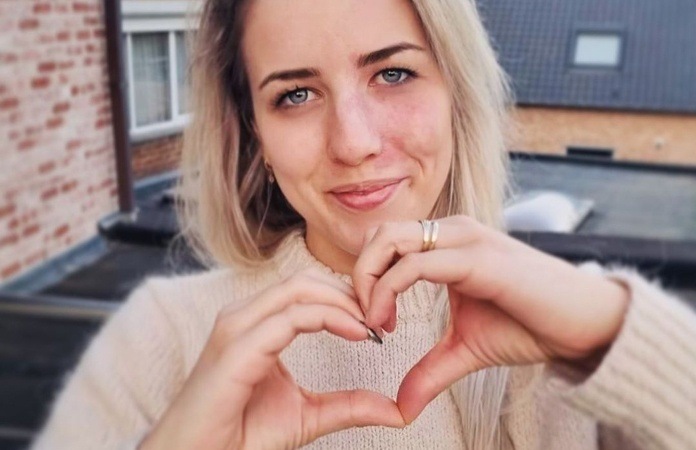 Laura uit ‘Blind Getrouwd’ openhartig: “Mensen zeiden dat ik een scheve muil had”
