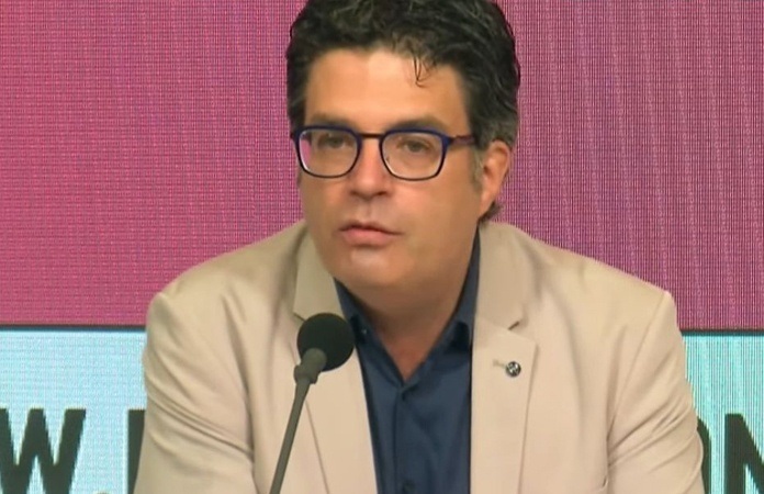 Steven Van Gucht is hoopvol, maar waarschuwt ook: “Even gevaarlijk als binnen”