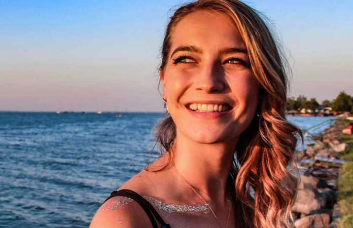 Tinne Oltmans antwoordt op onverwachte vraag van fan: “Was je zwanger?” (foto)