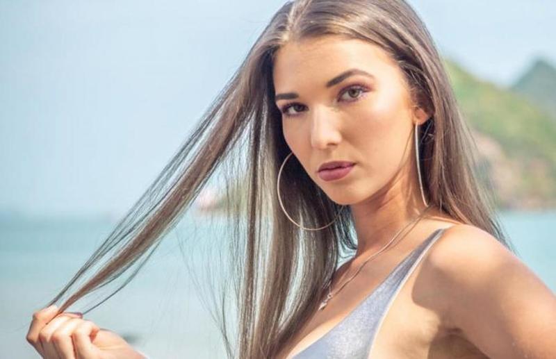 Amber uit ‘Temptation Island’ niet tevreden met borstvergroting: «Nog onzekerder dan voordien»