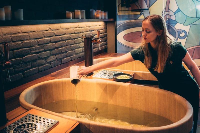 Is bier een wondermiddel voor huid en haar? Test het zelf in de bierspa!