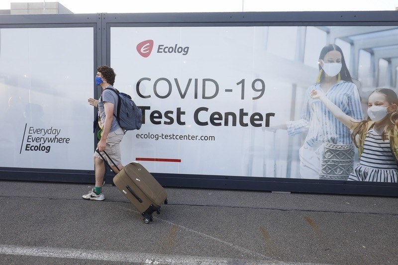 Terugkerende reizigers laten zich te weinig testen: “In kerstvakantie was slechts 37% in orde”