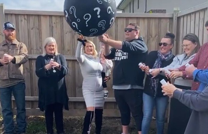 Man is erg teleurgesteld tijdens gender reveal: “Ik hoop dat je dochter dit later niet ziet” (video)