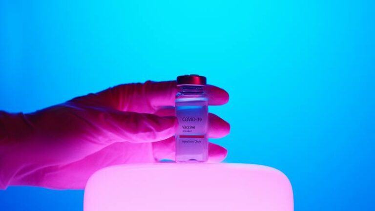 BIZAR. Op deze unieke horrorlocatie kan je je laten vaccineren