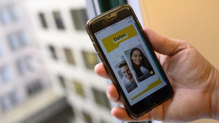 BIZAR. Vrouw verdient haar brood door datingprofielen van wanhopige singles te ‘fiksen’