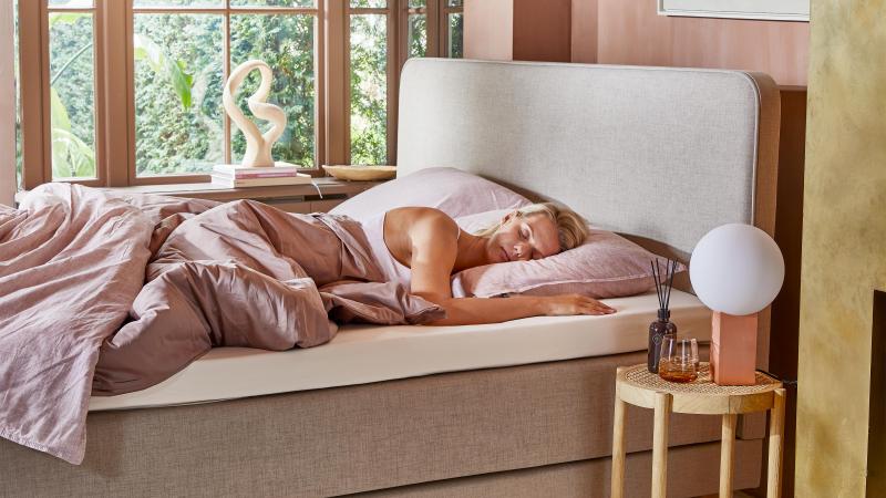 Deze geuren doen je sneller in slaap vallen