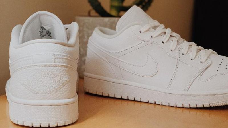 Dankzij deze tips krijg je je vuile witte sneakers weer helemaal proper