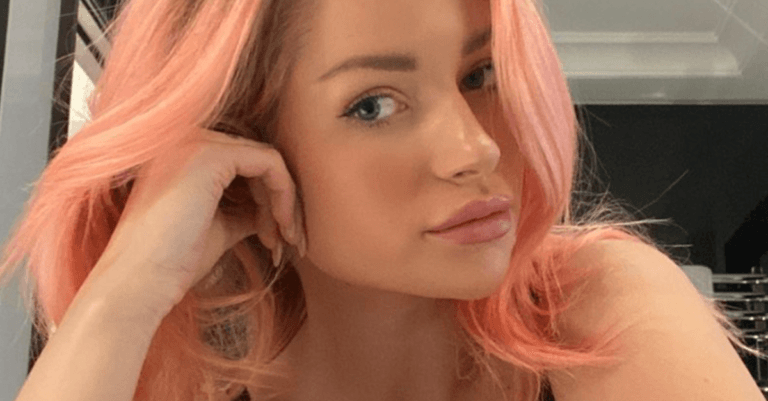Zus van topmodel Kate Moss deelt naaktselfie. Fans lovend: “Sensationeel!” (foto’s)