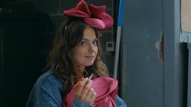 Frances Lefebure doet boekje open over ‘F*** you very, very much’: «Mijn destructief personage deed me volop drinken en roken»