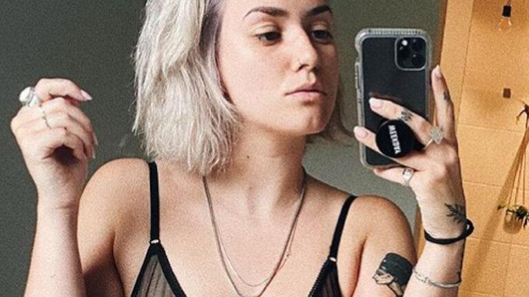 Jitske Van de Veire poseert in doorschijnende beha. Fans lovend: “Iconisch” (foto’s)