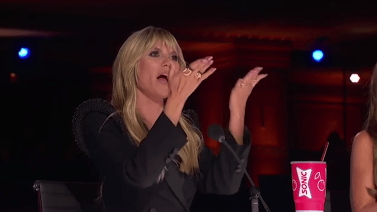 Kerel tart wetten van de zwaartekracht tijdens ‘America’s Got Talent’: “Magie bestaat echt!” (video)