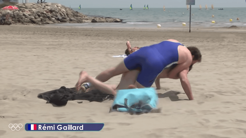 Fans gek van Franse grappenkoning: “Jouw pranks zijn wat we nodig hebben vandaag” (video)