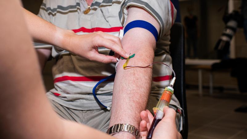 “PFAS-waarden in bloed van inwoners Zwijndrecht en Linkeroever tot 168 keer hoger dan grenswaarde”