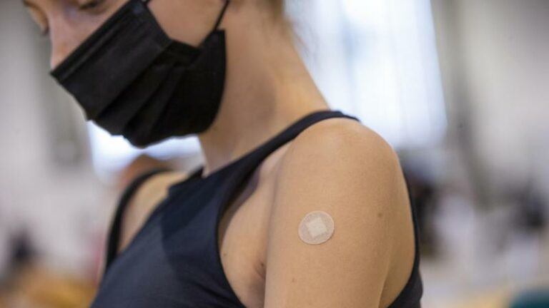 Dit vindt de Vlaming van verplichte vaccinatie voor het zorgpersoneel