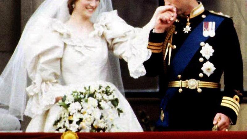 Stuk bruidstaart van Charles en Diana onder de hamer voor veelvoud van verwacht bedrag (foto)