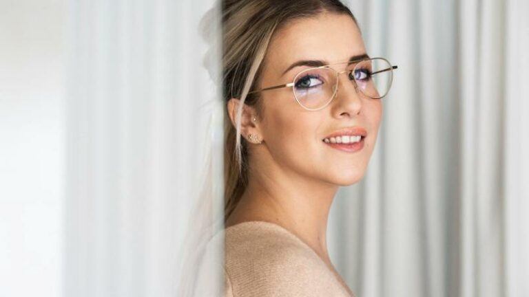 Laura uit ‘Blind Getrouwd’ gaat haar trouwkleed verloten: «Wat een prachtig gebaar!»