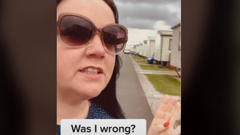 Vrouw neemt op hilarische wijze wraak op luide campingburen: «Briljant» (video)