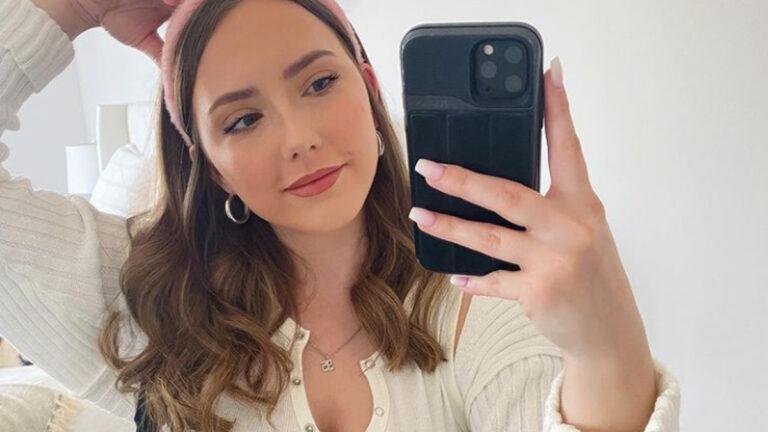 Dochter (25) van Eminem geniet in bikini op boot. Fans lovend: “Zo mooi!” (foto)