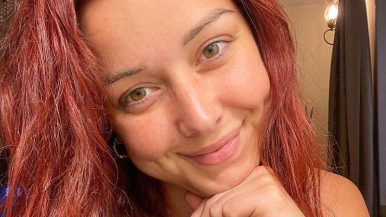 Lotte Vanwezemael gaat in bikini op ontdekkingstocht. Fans lovend: “Mooie foto’s van een geweldige vrouw!”