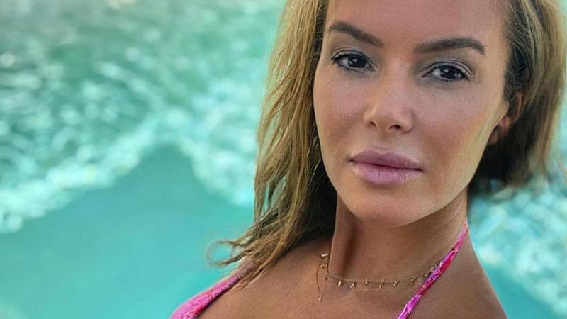 Fans van ‘BGT’-jurylid Amanda Holden lovend over bikinifoto: «Je moet de volgende Bondgirl worden»