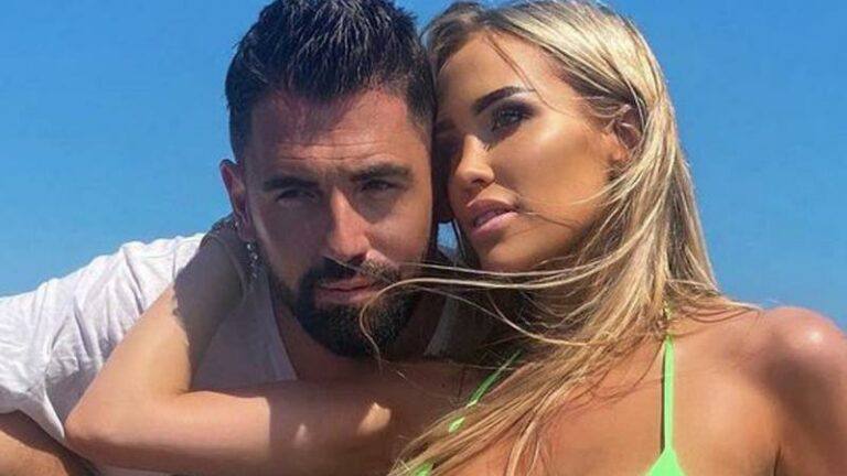 Anouk Matton toont strakke buik twee maanden na bevalling (foto)