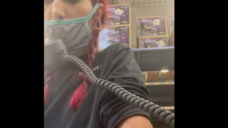 Supermarktmedewerker neemt op brutale manier ontslag via omroepsysteem: «Aan onze manager, je bent een pervert» (video)