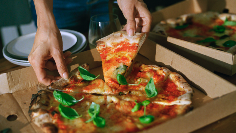 Buitenkans: Deliveroo zoekt mensen om een jaar gratis eten te testen