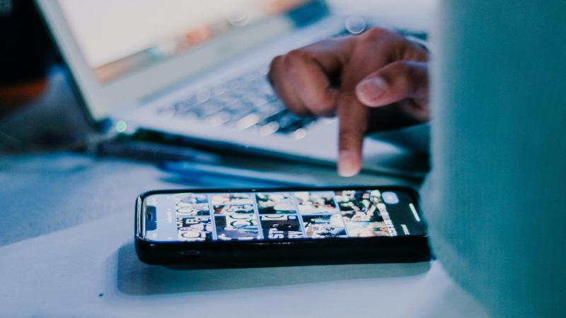 Deze vier socialemediafouten kosten je je job