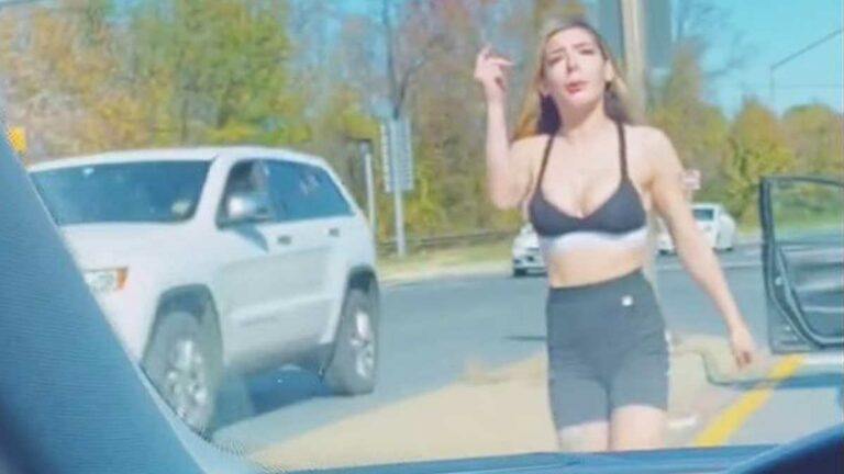 Schaarsgeklede dame gaat door het lint op auto: “Ze dacht dat ik haar vriend een kusje had toegeworpen” (video)