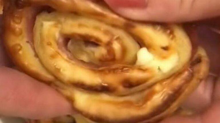 HEERLIJK. Is deze virale en kazige TikTok-snack het ultieme comfortfood? (video)